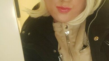 Horny crossdresser davina