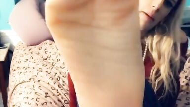 Mikayla worshipping her sexy feet - 12 image