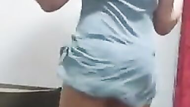 Dance sexy shemale - 8 image