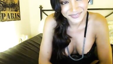 Sexy Indian Touches Her Self - 3 image