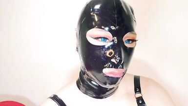 Black latexdoll masturbation