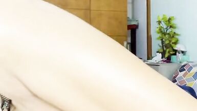 Kinky shemale cumming with 10 inch dildo insaid her ass - 9 image