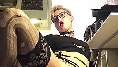 Sissy have a good time - 1 image