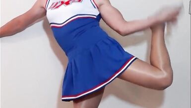 Cheerleader - 4 image