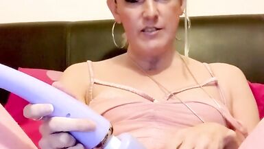 Vibrator cock teasing in all pink outfit! - 2 image