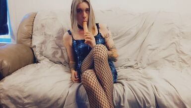 TS Bombshell wants to suck Dick - 7 image