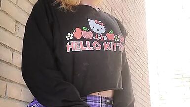 Vanity is Flashing you outside - 1 image