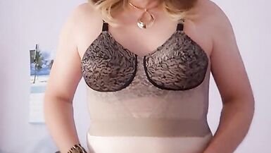 Cum see Mommy Vicki! - 3 image