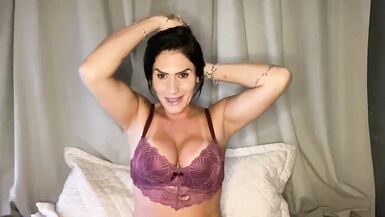 Aline Tavares: With no bandages on, I dared to make a fuss with the inexperiencedsters by video call- CHECK OUT WHAT HAPPENED HERE! Lots of bitching and milk for you! COMPLETE AND UNCUT - AUTHORIZED CALL