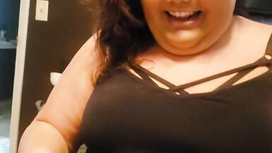 Long thick Texas BBC stretches BBW Trans Kokoluv throat! - 9 image