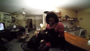 Slutty tranny suck shemale and man cock - 2 image