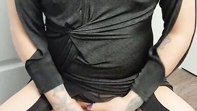 Quick cumshot crossdresser - 5 image