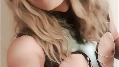 3 The Little Sissy Look - 7 image