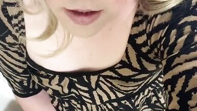 Blondy Bells hurting for a squirting