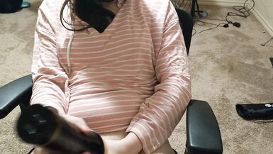 Tgirl edges for thirty mintues until mind melting orgasm - 9 image