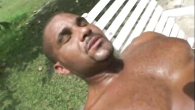 translatina big boob fucked  by straight curious in exhib park - 8 image