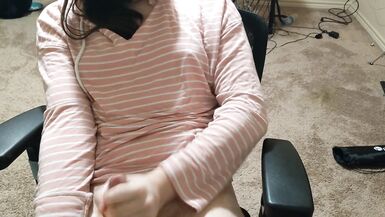 tgirl edges with fleshlight - 10 image