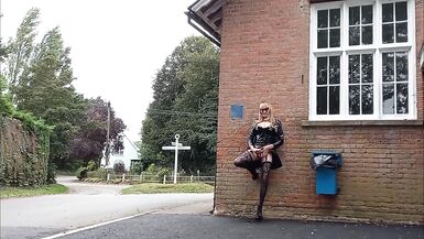 Tranny Roadside Wanking - 6 image