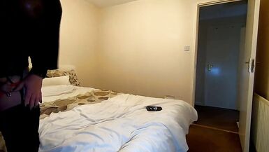 kelly cd in black pvc leggings playing and cuming in the bedroom - 11 image