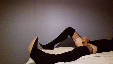 Nellie orgasm! - 2 image