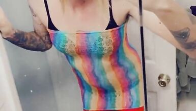 Rainbow Girl Loves to Fuck - 5 image