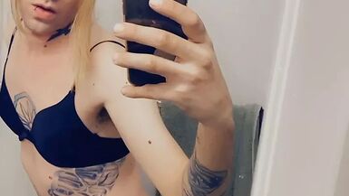 Lingerie Tranny Gets Horny For Cock - 1 image