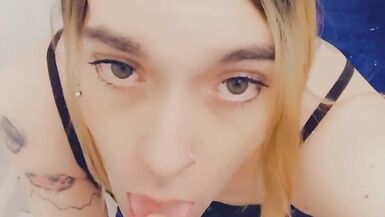 Lingerie Tranny Gets Horny For Cock - 14 image