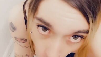 Lingerie Tranny Gets Horny For Cock - 5 image