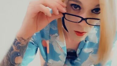 Feminized Tranny Wants To Get Dicked Down