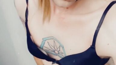 Lingerie Goddess Gets So Turned On - 3 image