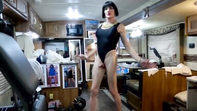 Unbelievably Fit-&-Muscular "Granny Tranny" Flexes Then Masturbates 3 Times - 14 image