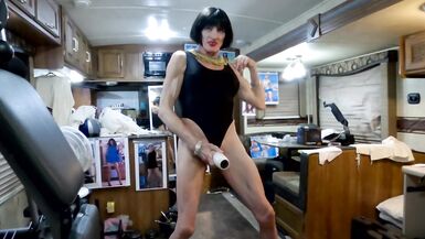 Unbelievably Fit-&-Muscular "Granny Tranny" Flexes Then Masturbates 3 Times - 7 image
