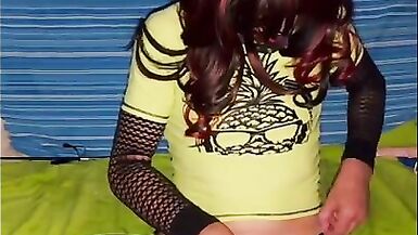 Yellow top dildo playing cumscene - 6 image