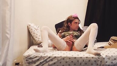 Kay wants to fuck with own cock - 6 image