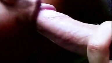 Jardineiro fode um trans no local de trabalho - 4 image