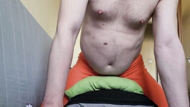 Challange: cum in 5m from pillow humping, if fail spend the rest of the day in chastity - 3 image