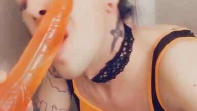 Yoga Gym Bunny Wants Sex - 8 image