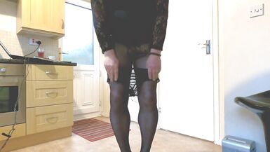 kelly cd doing a live webcam show - 4 image