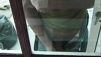 Geneya shemale slut gets pounded by two cocks on the floor - 6 image