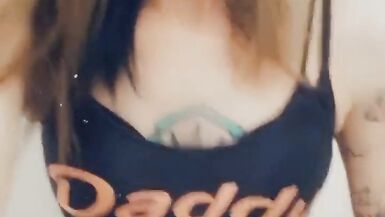 Sexy Daddys Girl Wants To Suck