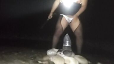 gorda travesti fetichista bailando a media noche abriendo su culo con azotes incluidos - 5 image