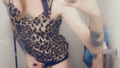 Cheetah Girl Wants To Feel Your Cock - 5 image