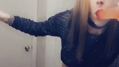 Cutie Wants To Suck You Off - 9 image