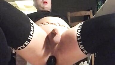 Cindy cumslut moaning with dildo - 12 image