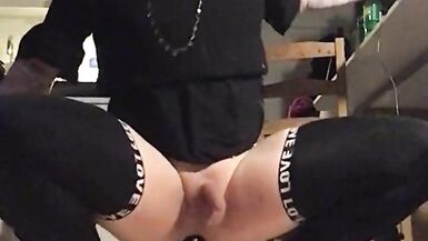 Cindy cumslut moaning with dildo - 2 image