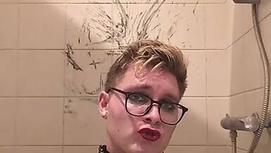 Sexy Sissy faggot Dance and ride