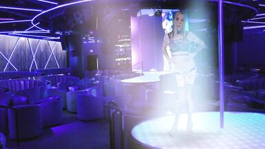 Sexy Stripper Fingers Herself On Stage - 5 image