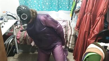 Latex Jelly Loose Purple Body Suit over Swimsuit Vibraitor and gasmask breathplay - 12 image