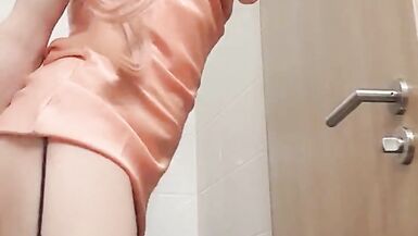 Big dildo anal play - 3 image