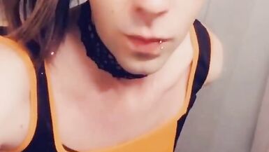 Gorgeous Yoga Girl Wants To Workout Your Cock